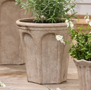 Furniture: Terra Arc Planter Medium
