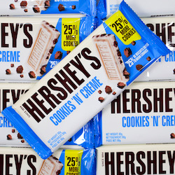 American Candy: Hersheys cookie n creme block 90g