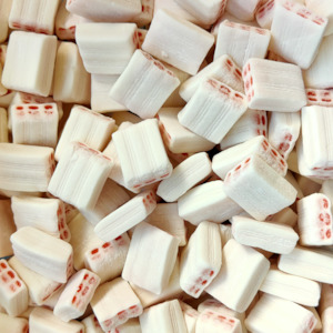 White Lollies: White Bricks 100g