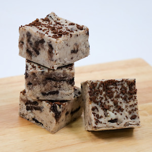 Fudge: Granny Annies Cookies & Cream Fudge 100g