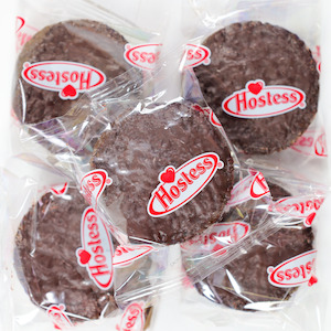 School Holiday Treats: Hostess Ding Dong 36g