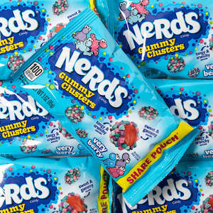 Nerds Clusters Berry Peg Bag 85g