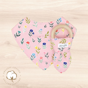 Organic Daisies on Pink Dribble Bib & Daisies on Pink Teething Ring