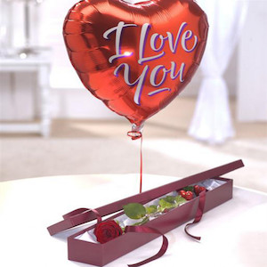 Valentine's Day: Single Rose Gift Box with Stick Balloon