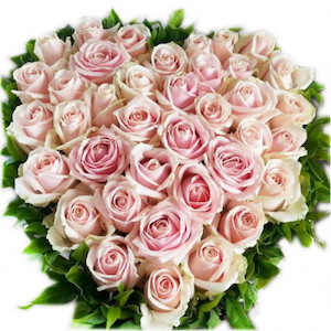 Valentine's Day: Mixed Pink Rose Heart