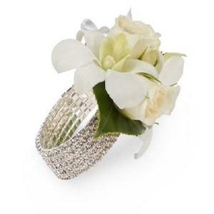 Wedding flower delivery: Floral Wristlets