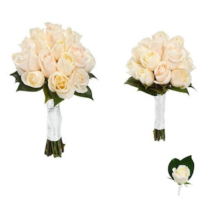 Wedding flower delivery: The Basic Package
