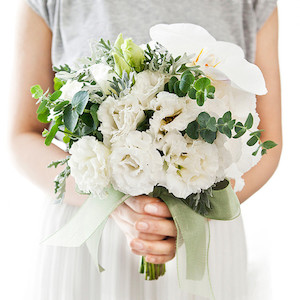 Wedding flower delivery: The Deluxe Package