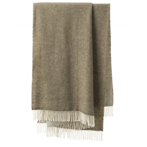 Throws Blankets: Wool throw matcha 130 x 180cm