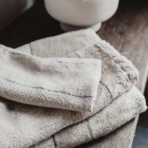 Bathroom Body: Retreat linen blend hand towel