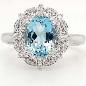 18ct White Gold Aquamarine & Diamond Ring