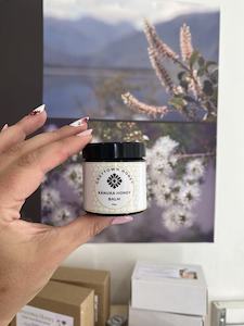Cosmetics: Kānuka Honey Balm