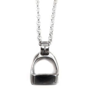 Jumbo Stirrup on Belcher - Grieve Diamond Jeweller