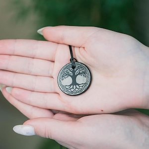 Frontpage: Celtic Shungite pendant Tree of life - Strength & Resilience