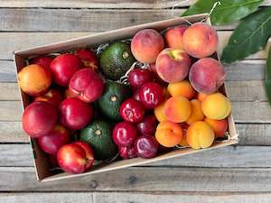 Frontpage: 6kg Summer Stone Fruit Box + FREE Avocados - URBAN Only