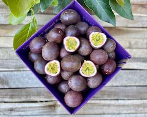 Frontpage: 2.5kg Passionfruit