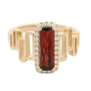9ct Yellow Gold Elong Garnet and Diamond Rectangles Ring 0.18ct tdw