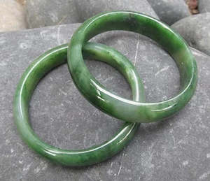 NZ Pounamu Greenstone Wide Bangle