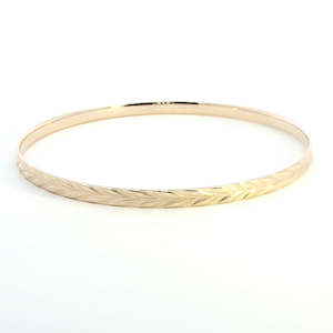 9ct Yellow Gold Leaf Pattern Bangle