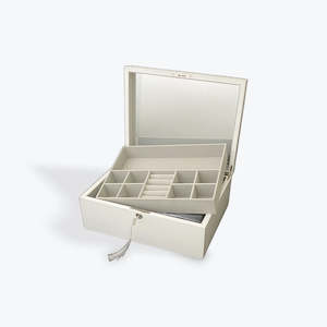 Giftware: White Large Wooden Jewellery Box