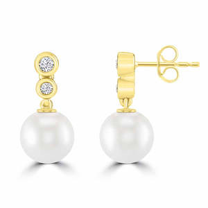 Diamond Earrings: Freshwater Pearl & Lab Grown Diamond Earrings
