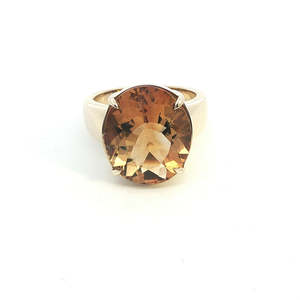 Oval Citrine Dress Ring in 9ct Yellow Gold