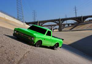 Traxxas 94076-4 - 1967 Chevrolet C10: 1/10 Drag Slash RTR With TSM