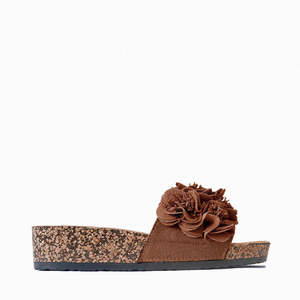 Best Selling: Los Cabos Corsage Truffle