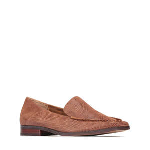 Loafers Slip Ons: EOS Daylan Coconut