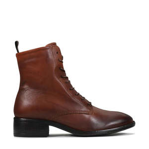 Eos: EOS Celia Brandy