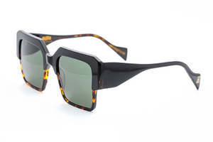 Stage - Black/Tort