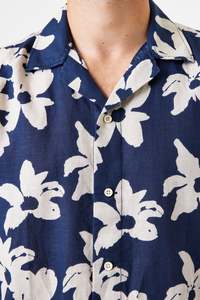 Garcia Mens: Tropical Bloom Linen Shirt -  Deep Ink