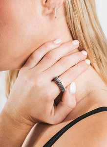Je T-aime Ring