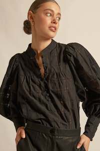 Zoe Kratzmann: Vista Top - Black Check