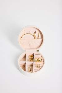 Jewellery: Jewellery Travel Case - Round White