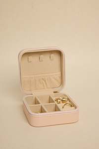 Jewellery: Jewellery Travel Case - Square Pink