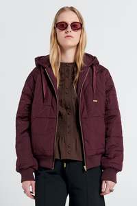 Seeker Jacket - Merlot