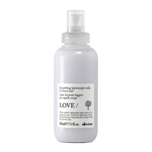 Styling: Davines Love Smoothing Lightweight Milk 150ml