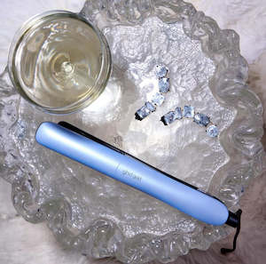 Styling Tool: GHD Gold Straightener Iced Luxe