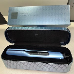 Styling Tool: GHD Duet Style Iced Luxe