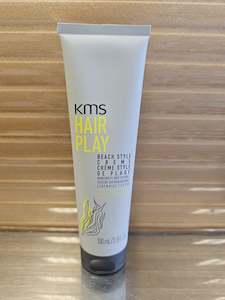 Styling: KMS Hair Play Beach Style Creme