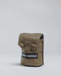 Man Kung: Twin Needle Range Finder Pouch