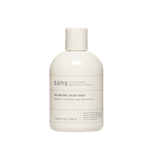 Hair: Balancing Hair Wash