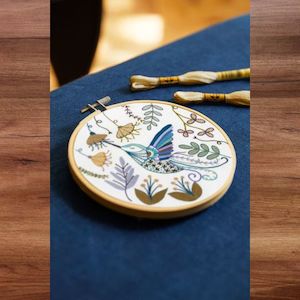 DMC Embroidery Kit - Hummingbird