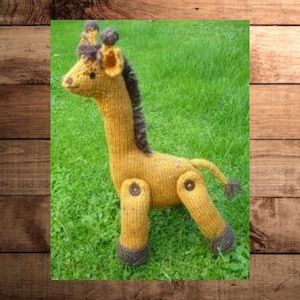 Knitting And Crochet Patterns Toys: Geraldine Giraffe Knitting Pattern