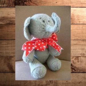 Ernest the Elephant Knitting Pattern