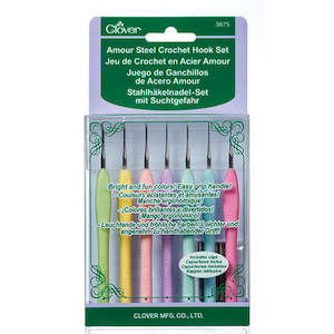 Clover Amour Steel Crochet Hook Set - Small Sizes
