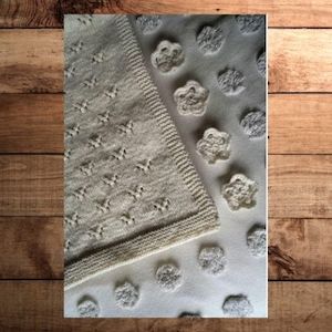 Knitting Patterns Homeware: BC92 Darling Baby Blanket