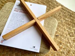 Wood: Macrocarpa Pot Stand