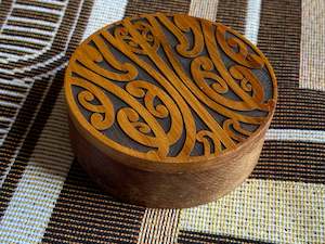 Wood: Papa Huia Box - Mangopare Round
